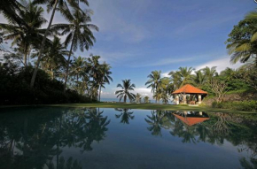 Гостиница Villa Rumah Pantai Bali  Selemadeg